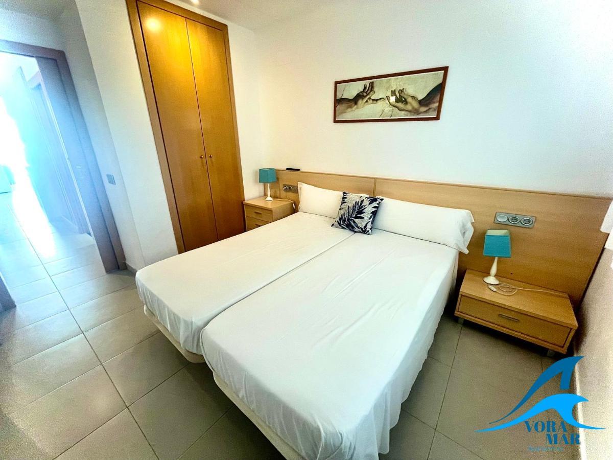 Apartaments Voramar 2 Cambrils Bagian luar foto