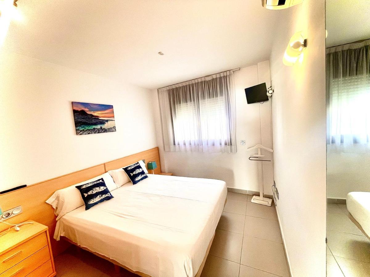 Apartaments Voramar 2 Cambrils Bagian luar foto