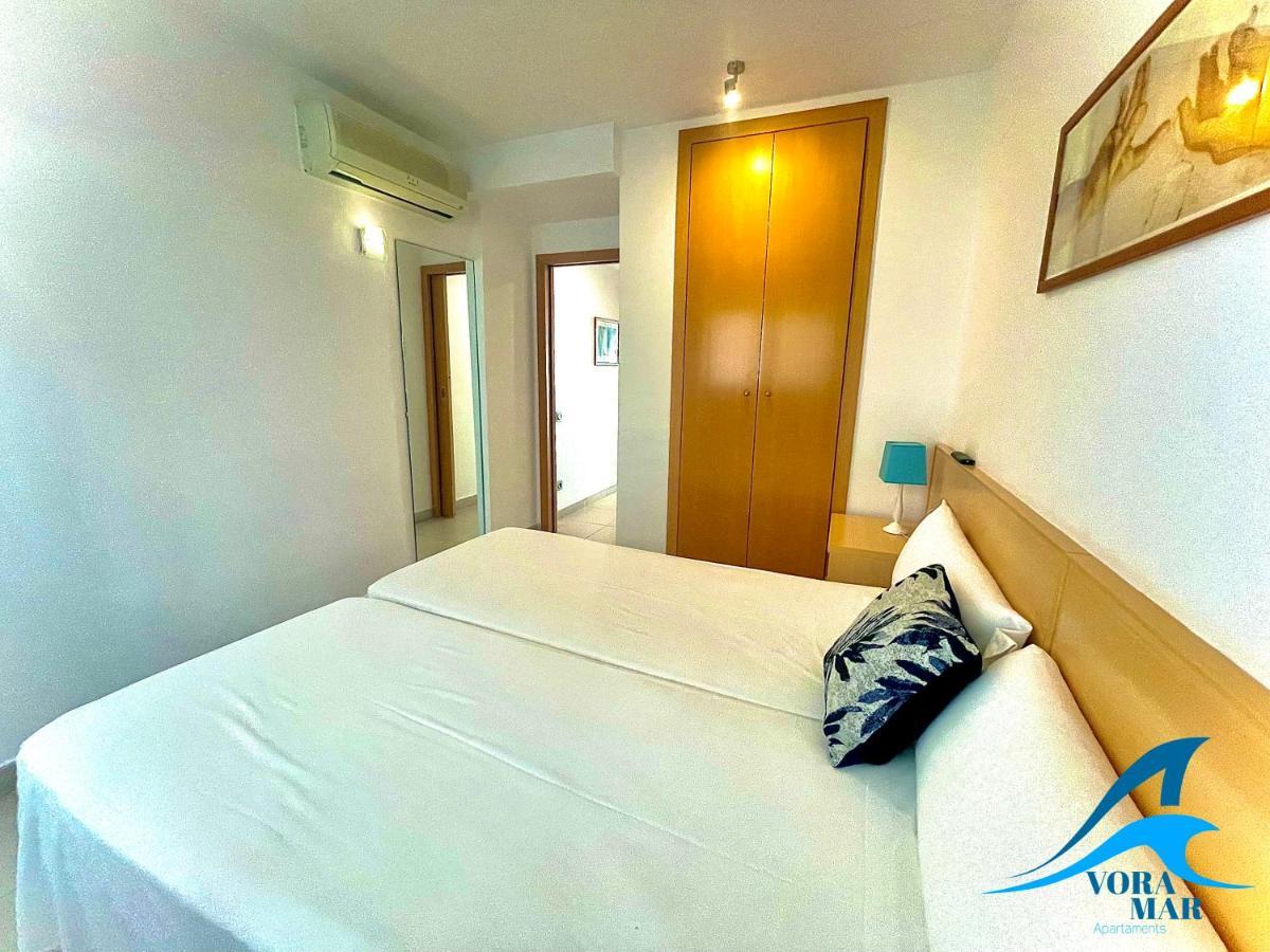 Apartaments Voramar 2 Cambrils Bagian luar foto