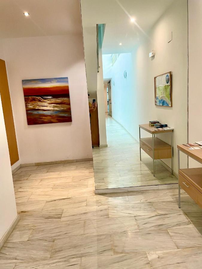 Apartaments Voramar 2 Cambrils Bagian luar foto